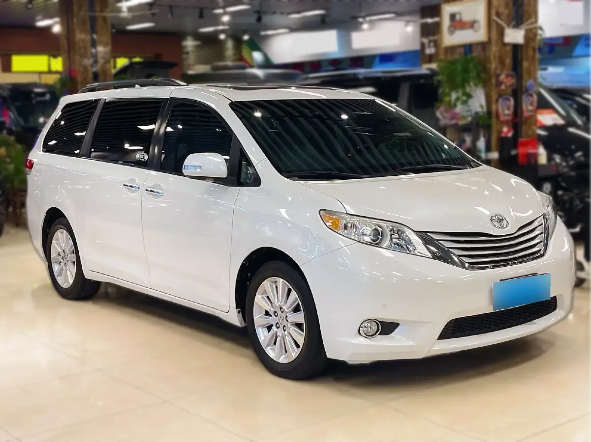 2011 Toyota Sienna 3.5L 269HP V6 6AT