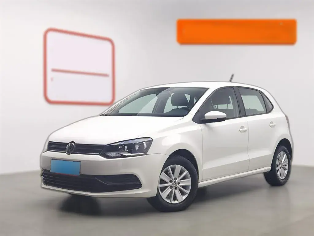 2014 Volkswagen Polo 1.4L 90HP L4 5MT