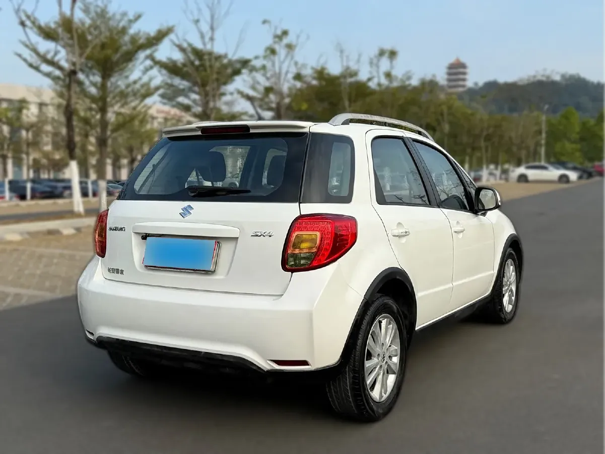 2013 Suzuki SX4 1.6L 109HP L4 4AT,autocango,china used car exporter,china ev exporter,chinese used car exporter,chinese used ev exporter