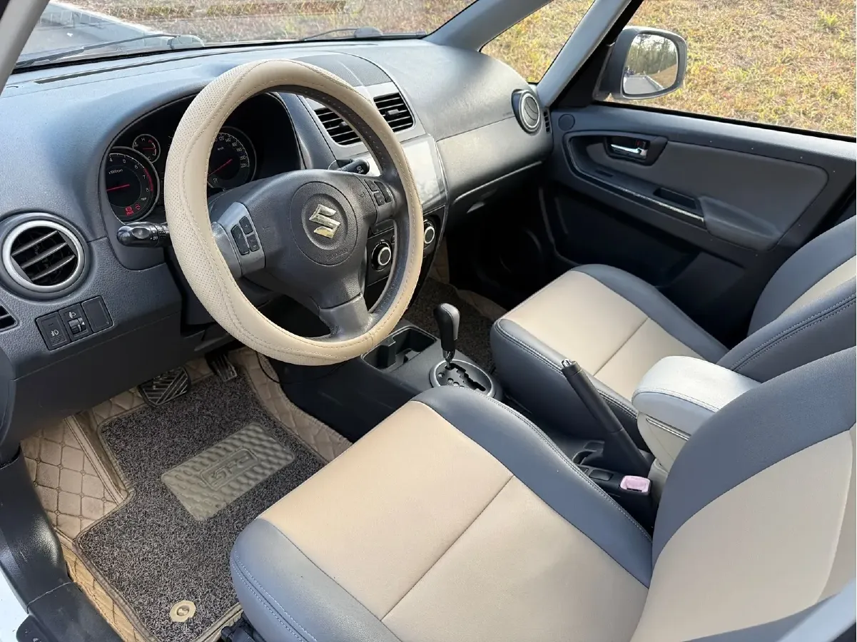 2013 Suzuki SX4 1.6L 109HP L4 4AT,autocango,china used car exporter,china ev exporter,chinese used car exporter,chinese used ev exporter