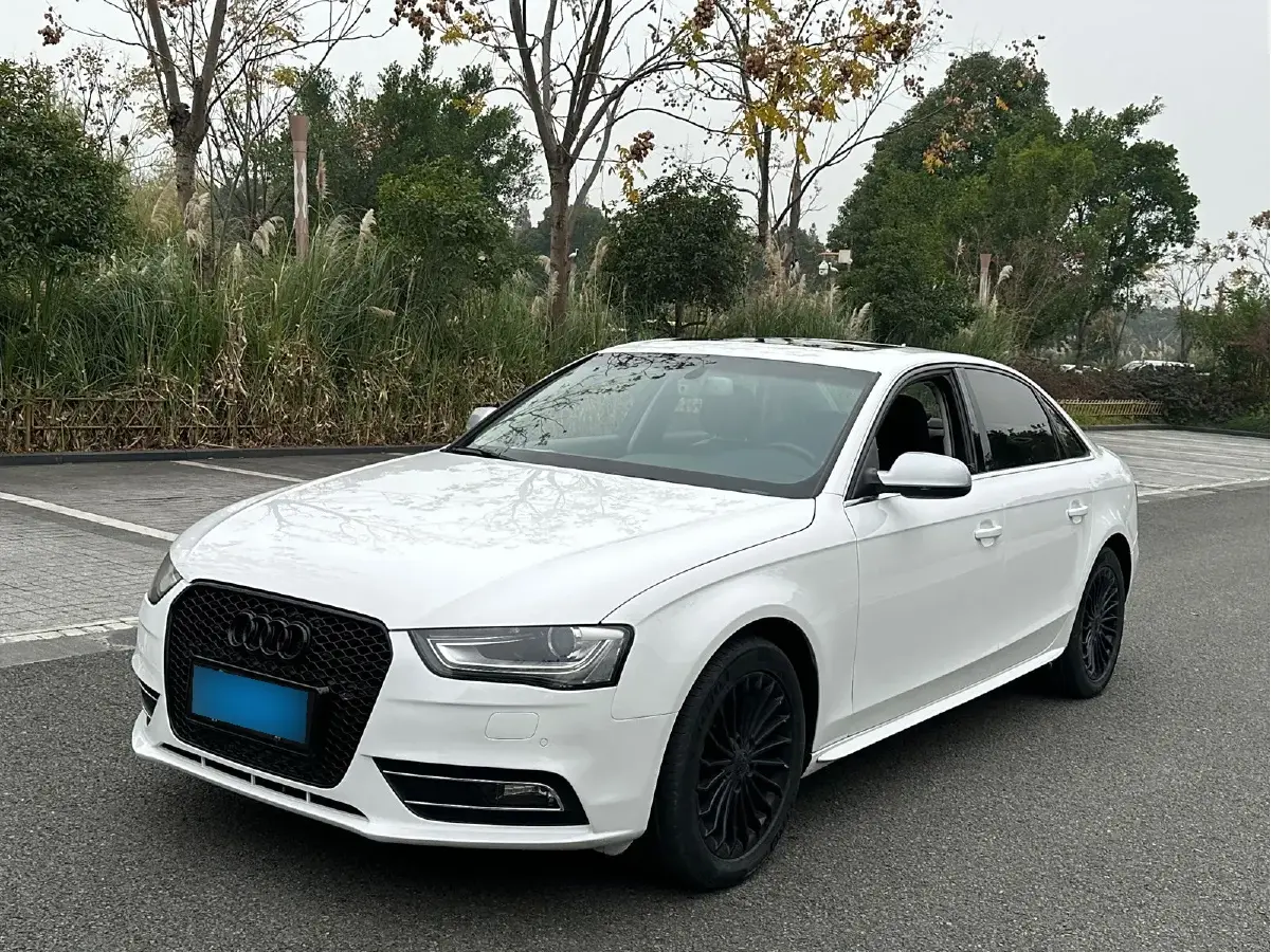 2013 Audi A4L 2.0T 180HP L4 CVT