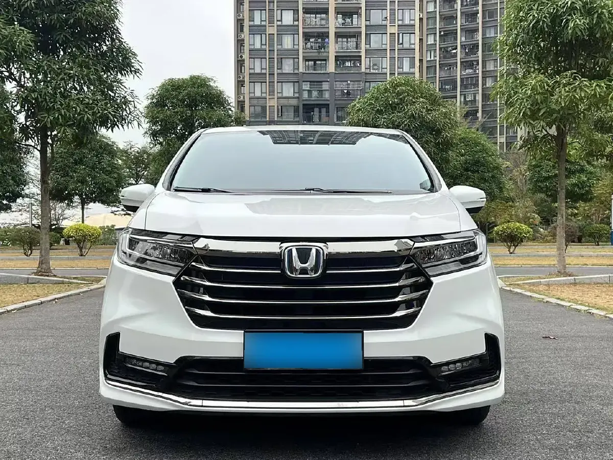 2022 Honda Odyssey 2.0L 146HP L4 E-CVT Hybrid