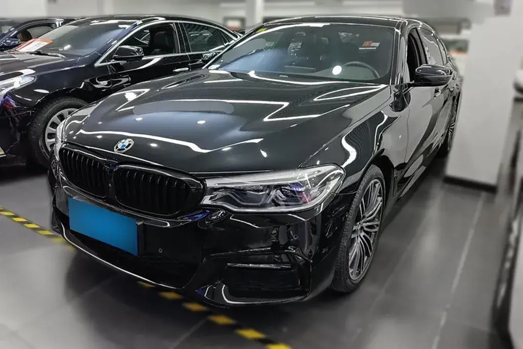 2018 BMW 5 Series 2.0T 252HP L4 8AT