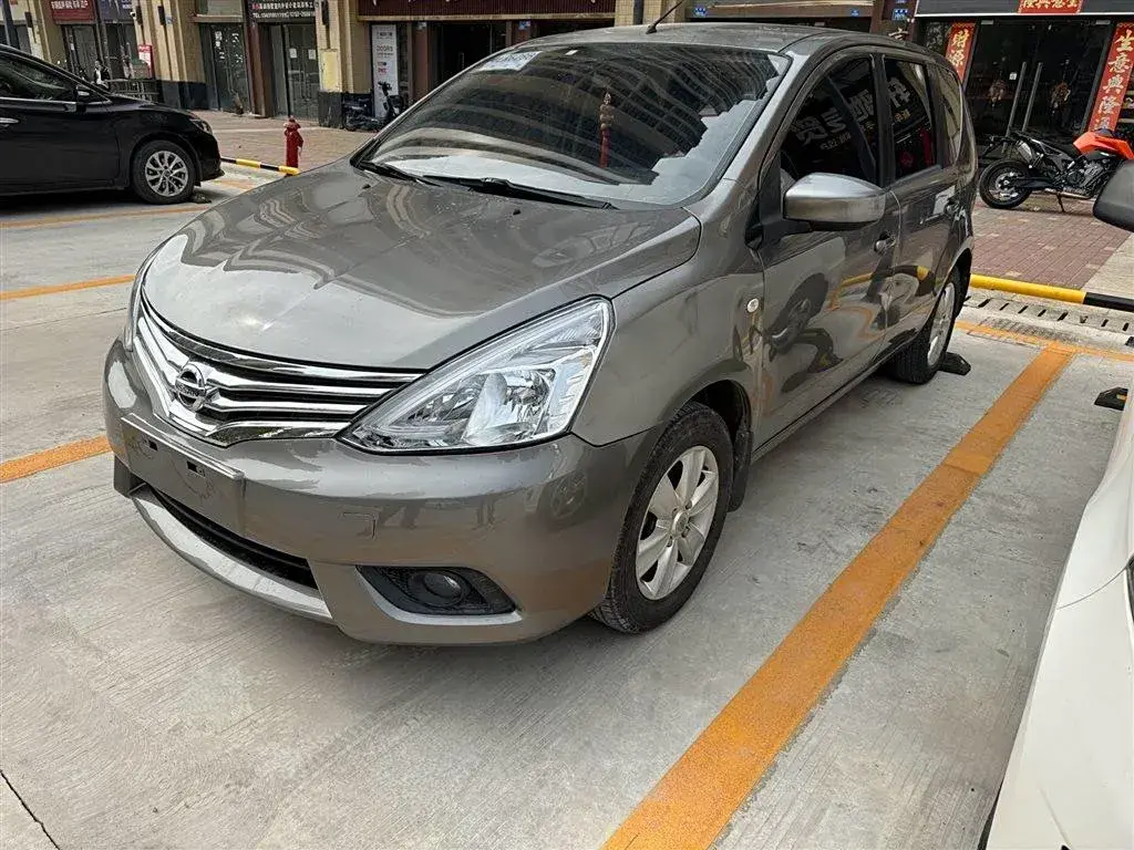 2013 Nissan Livina 1.6L 124HP L4 CVT