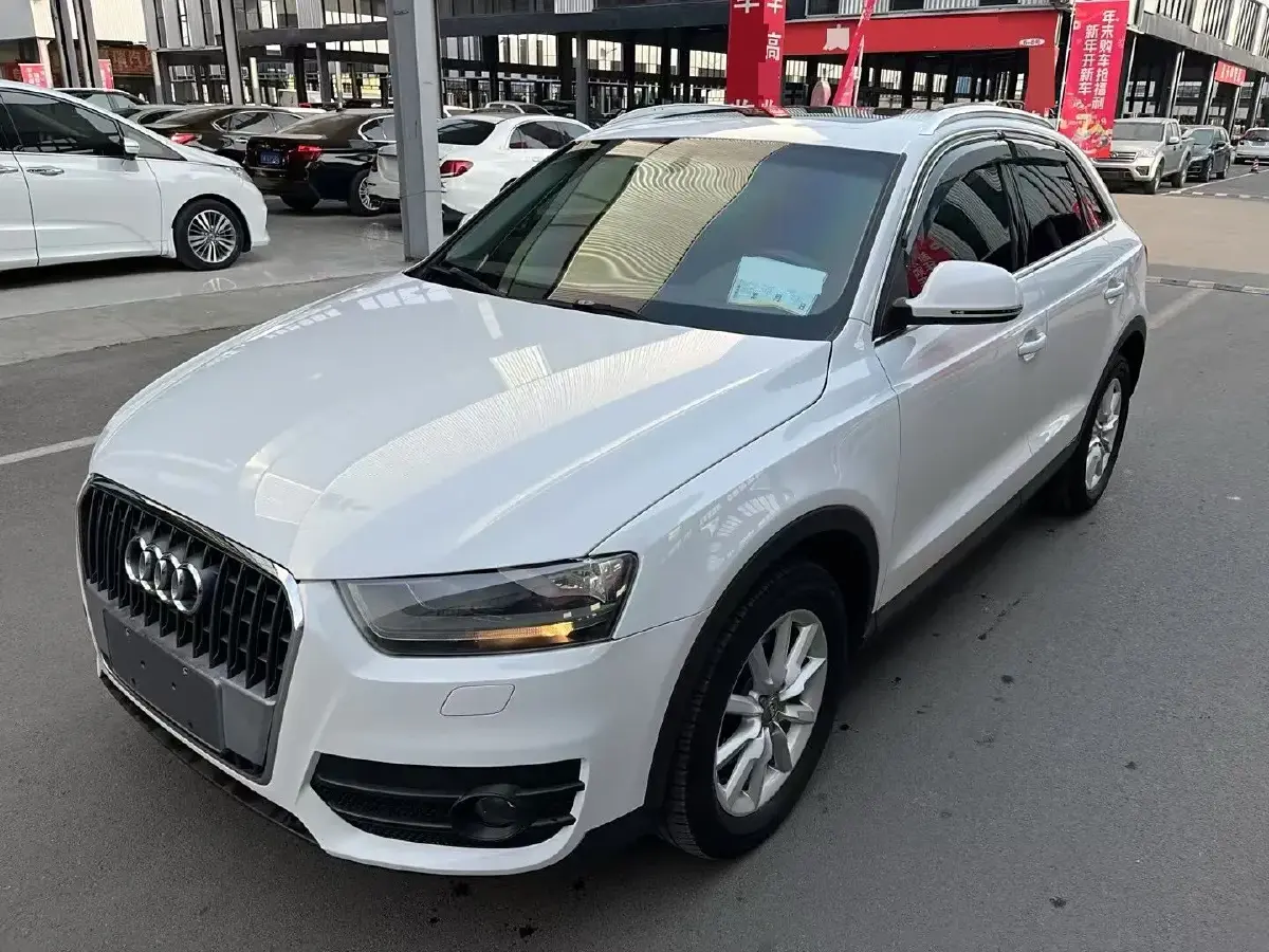 2013 Audi Q3 2.0T 170HP L4 7DCT