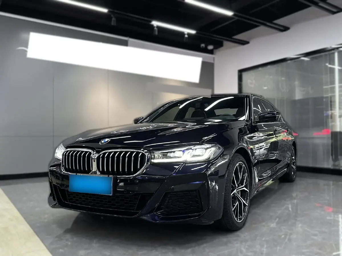 2021 BMW 5 Series 2.0T 252HP L4 8AT