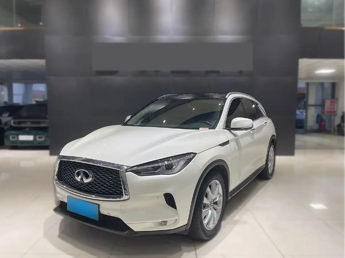 2018 Infiniti QX50 2.0T 272HP L4 CVT