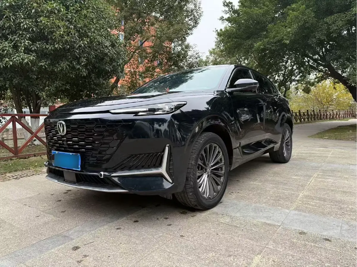 2021 ChangAn UNI-K 2.0T 233HP L4 8AT