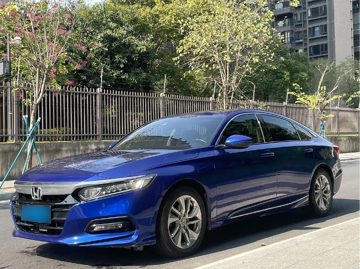 2018 Honda Accord 1.5T 194HP L4 CVT