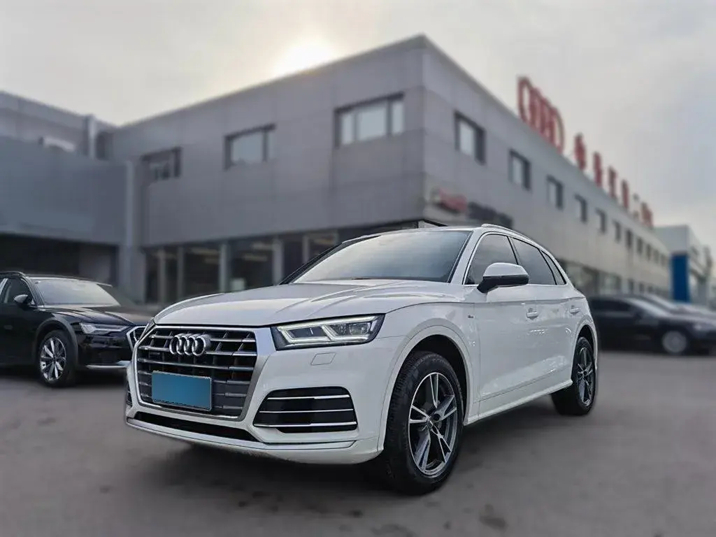 2020 Audi Q5L 2.0T 190HP L4 7DCT