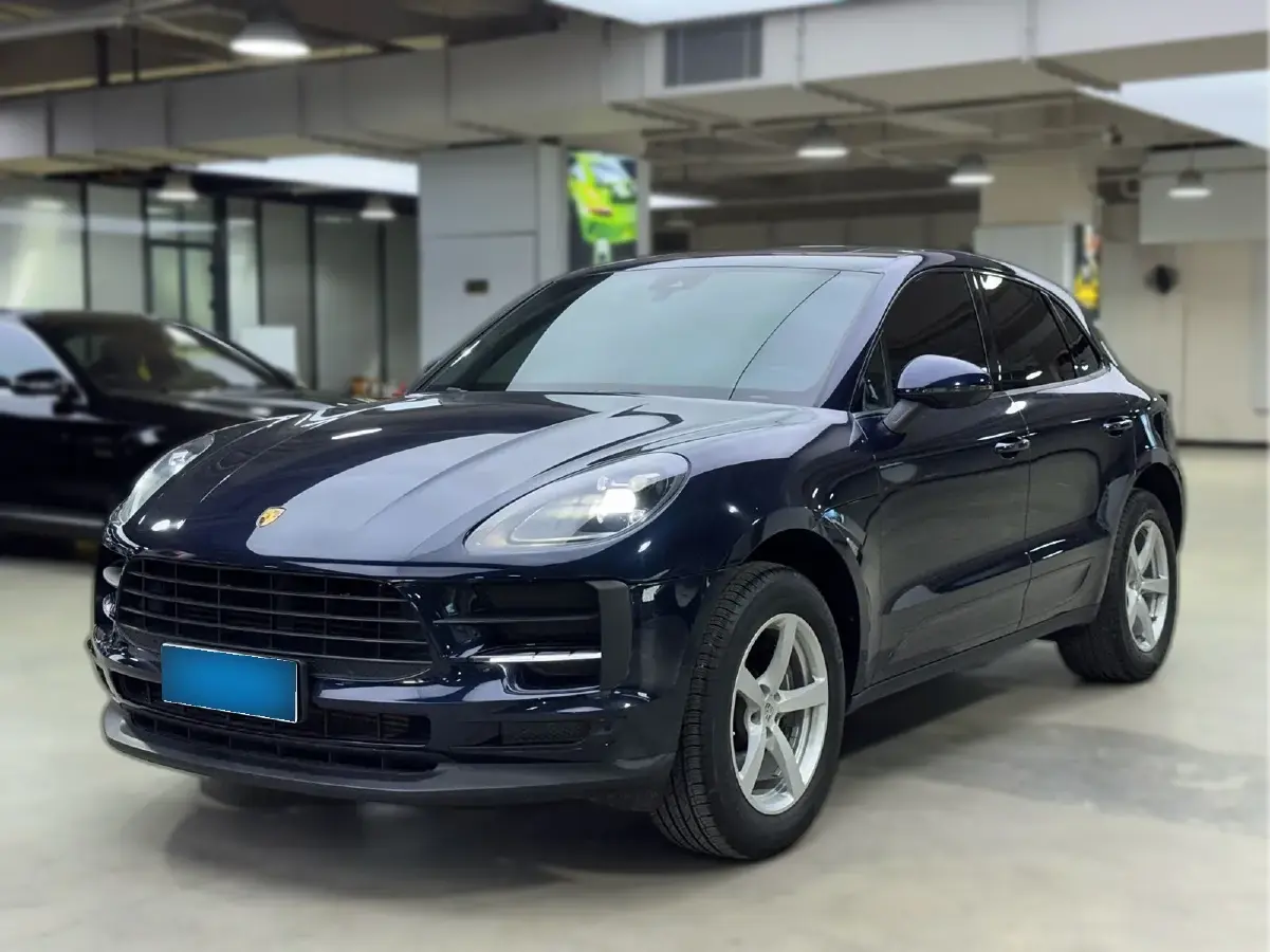2018 Porsche Macan 2.0T 252HP L4 7DCT