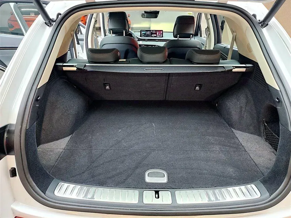 2023 Genesis GV70 BEV 76.4KWH,autocango,china used car exporter,china ev exporter,chinese used car exporter,chinese used ev exporter