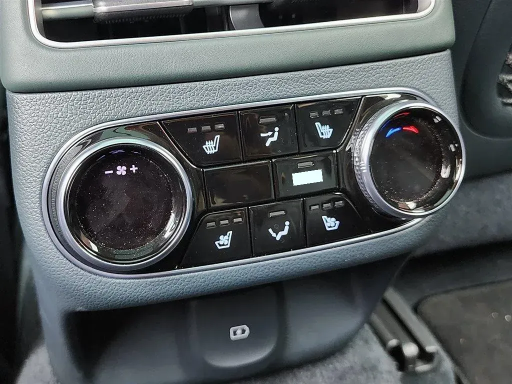 2023 Genesis GV70 BEV 76.4KWH,autocango,china used car exporter,china ev exporter,chinese used car exporter,chinese used ev exporter