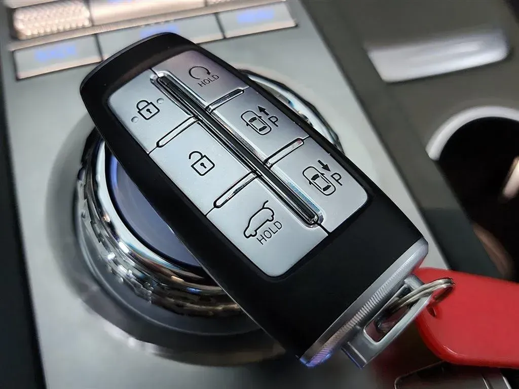 2023 Genesis GV70 BEV 76.4KWH,autocango,china used car exporter,china ev exporter,chinese used car exporter,chinese used ev exporter