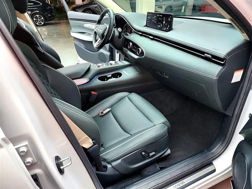 2023 Genesis GV70 BEV 76.4KWH,autocango,china used car exporter,china ev exporter,chinese used car exporter,chinese used ev exporter