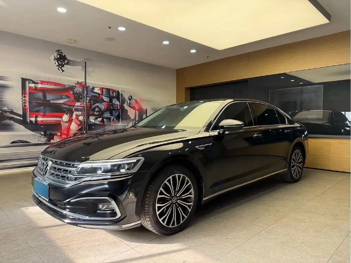 2021 Volkswagen Phideon 2.0T 224HP L4 7DCT