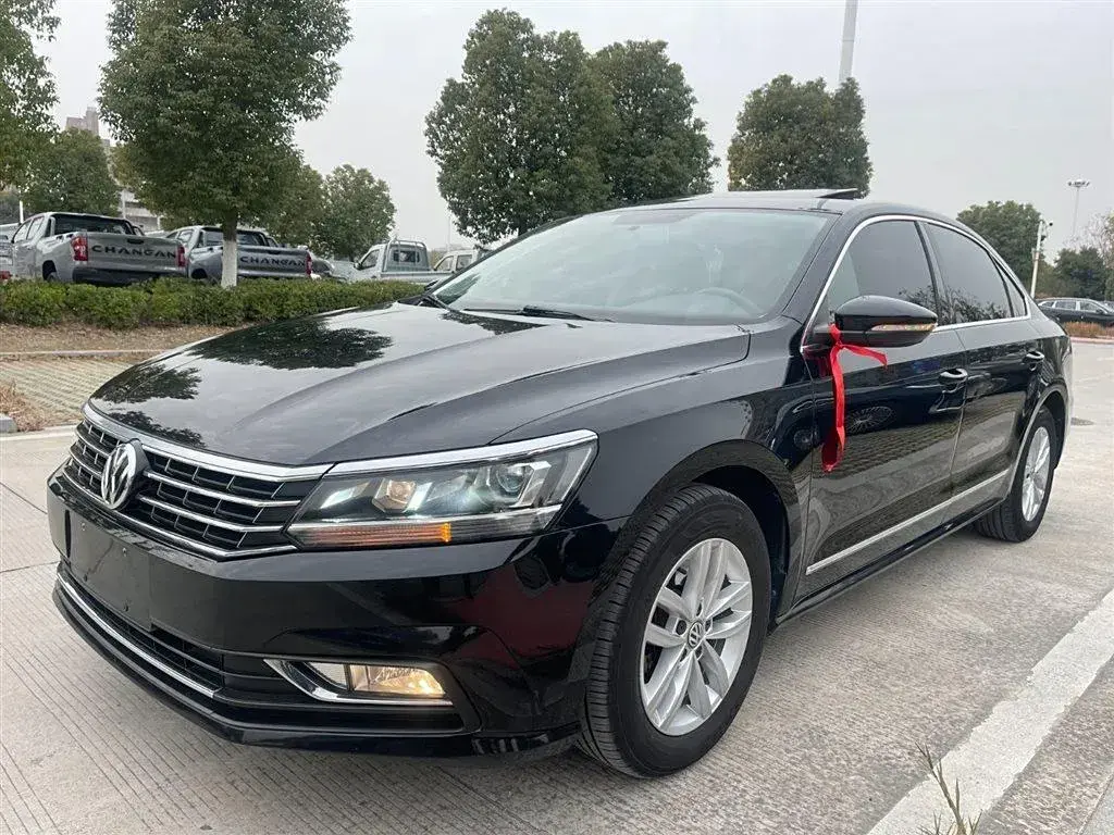 2017 Volkswagen Passat 1.8T 180HP L4 7DCT