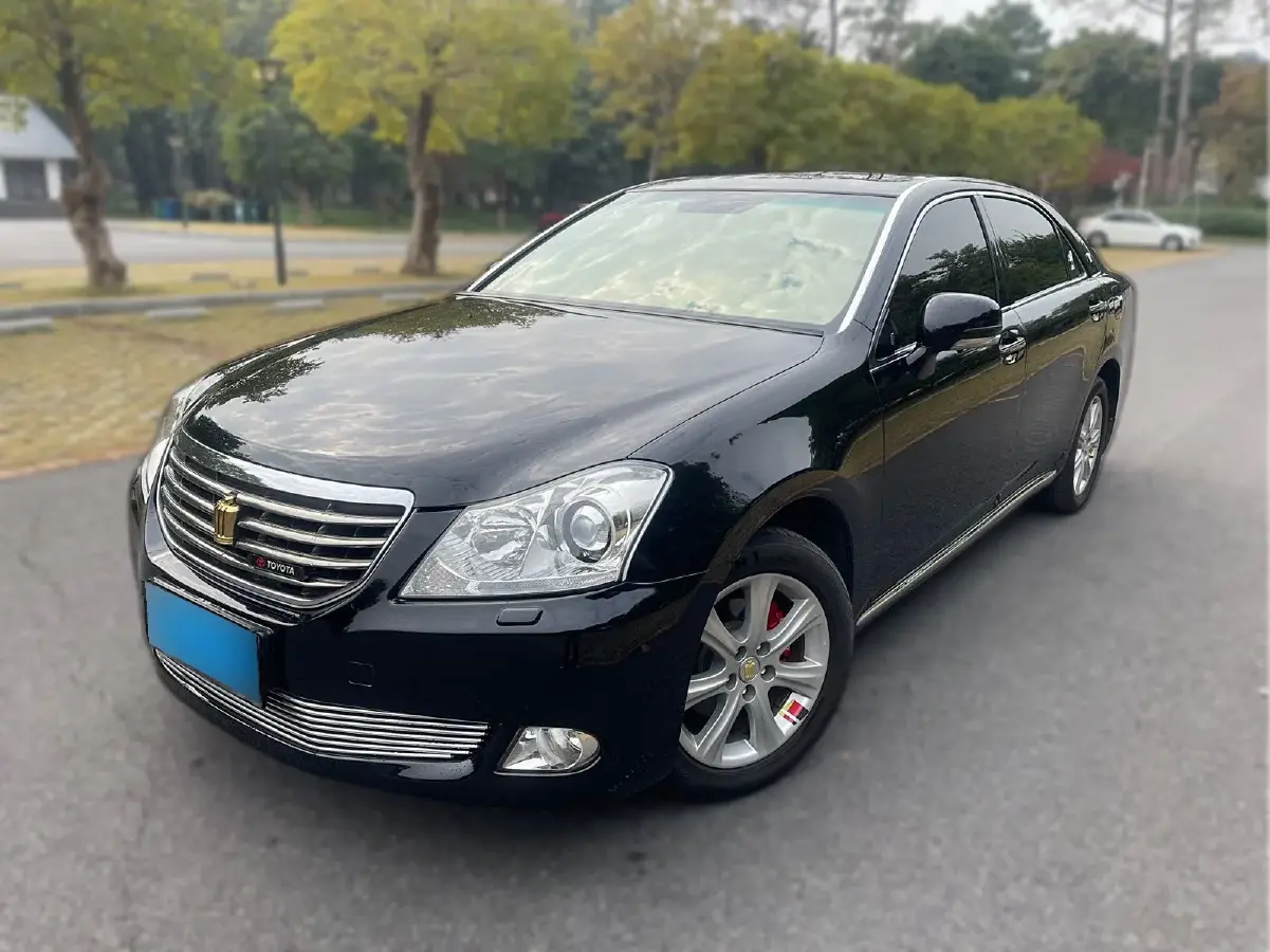 2010 Toyota Crown 3.0L 227HP V6 6AT