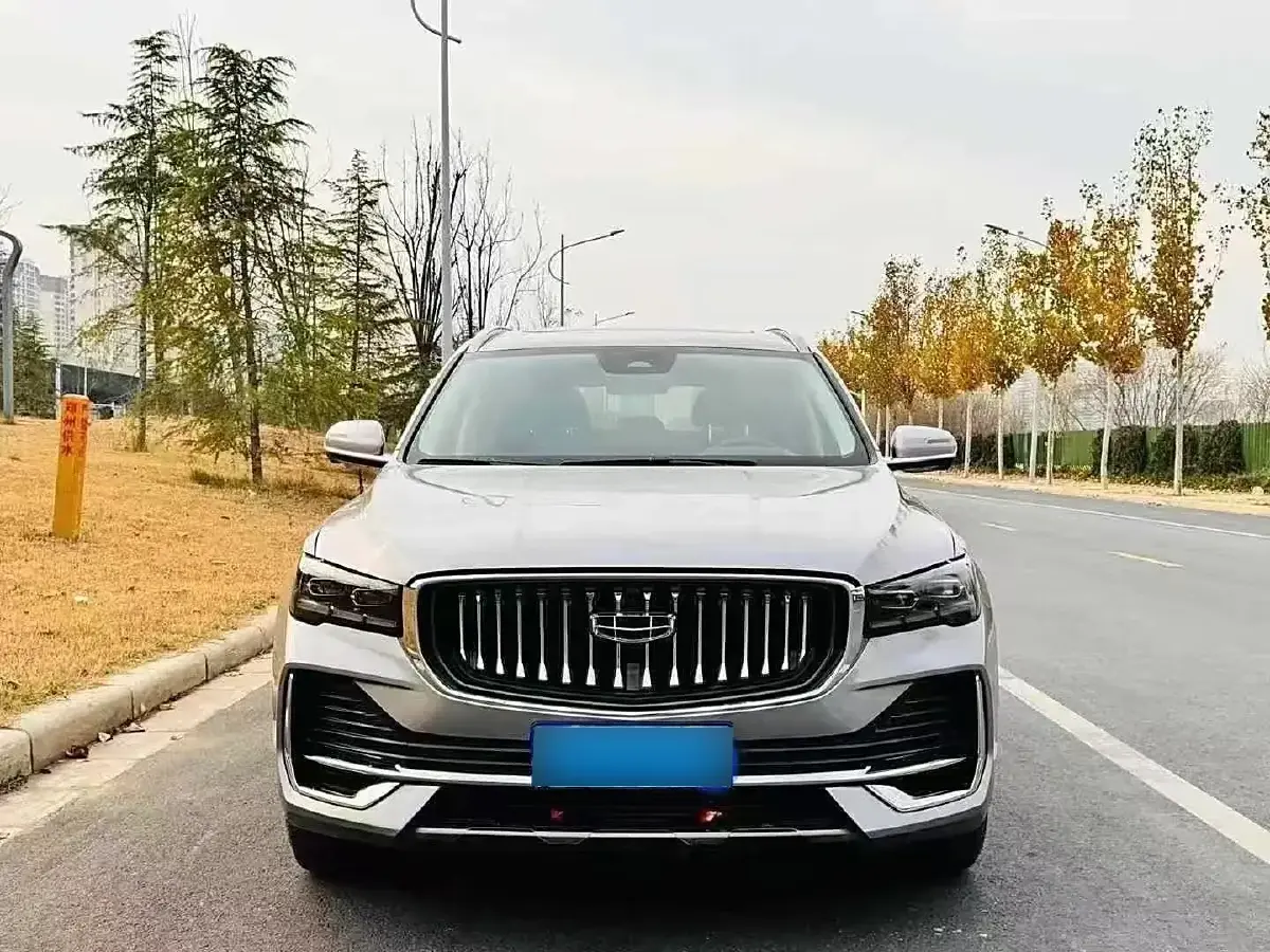 2023 Geely Monjaro 2.0T 238HP L4 8AT