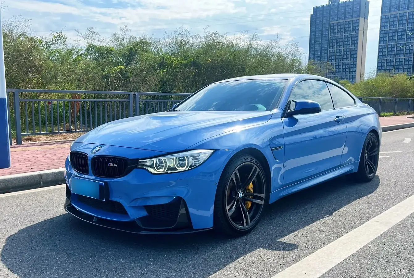 2014 BMW M4 3.0T 431HP L6 7DCT