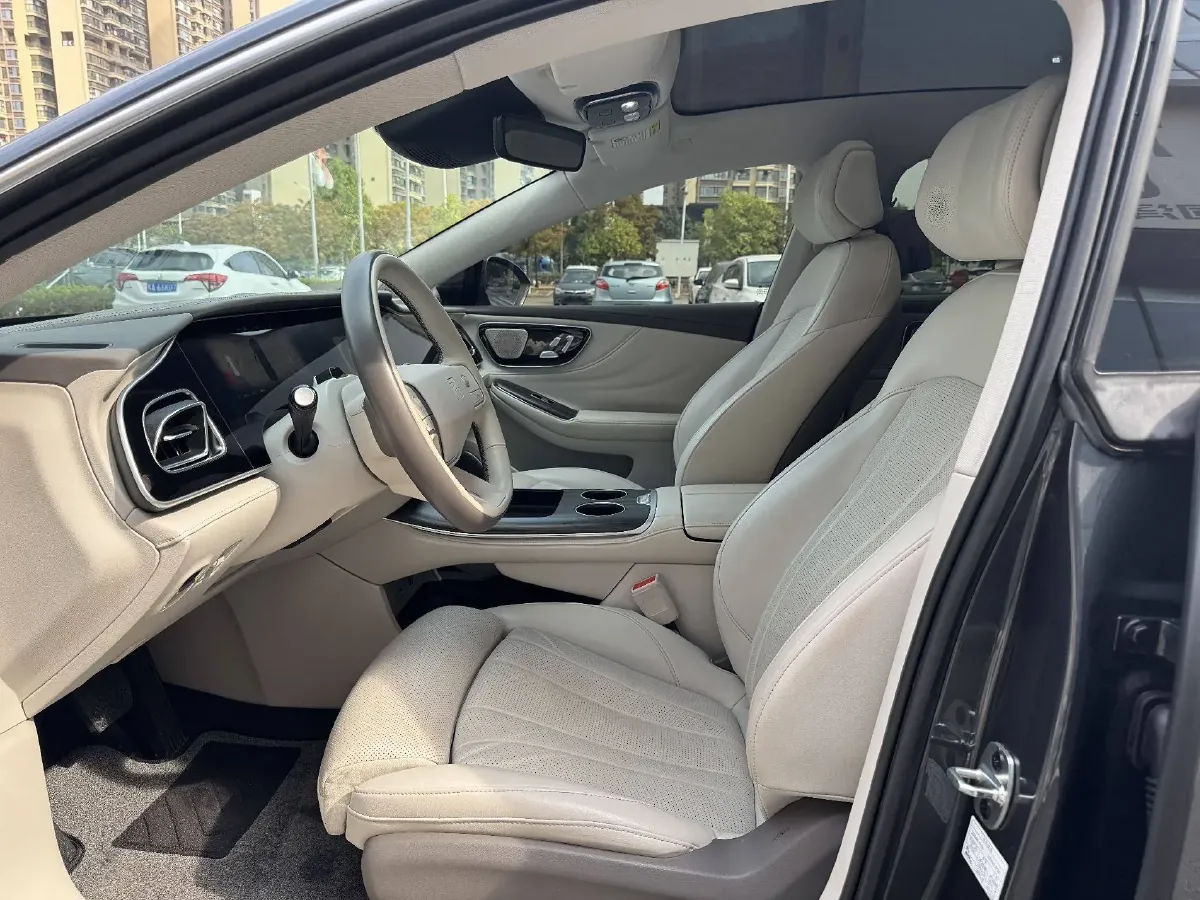 2023 Rising Auto F7 BEV 90KWH,autocango,china used car exporter,china ev exporter,chinese used car exporter,chinese used ev exporter