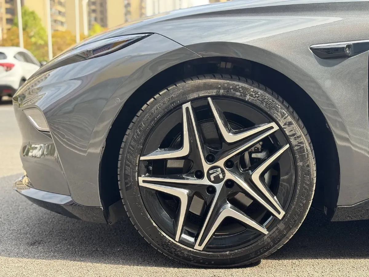 2023 Rising Auto F7 BEV 90KWH,autocango,china used car exporter,china ev exporter,chinese used car exporter,chinese used ev exporter