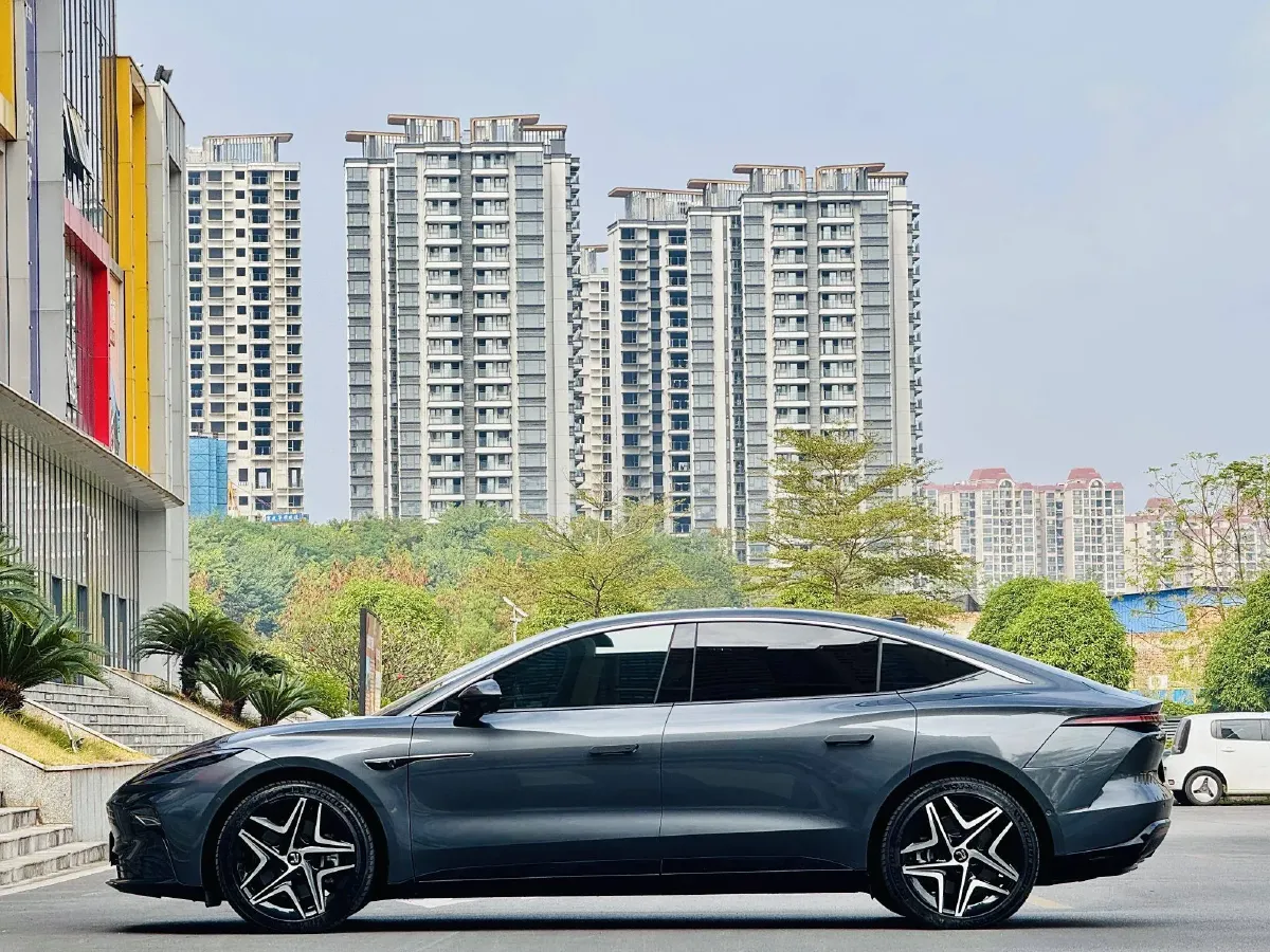 2023 Rising Auto F7 BEV 90KWH,autocango,china used car exporter,china ev exporter,chinese used car exporter,chinese used ev exporter