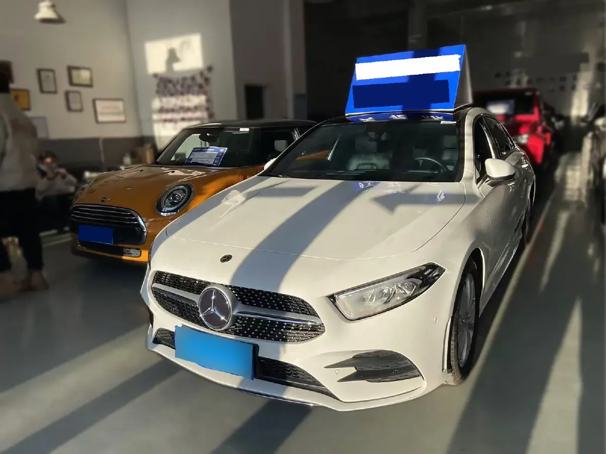 2022 Mercedes-Benz A Class 1.3T 163HP L4 7DCT