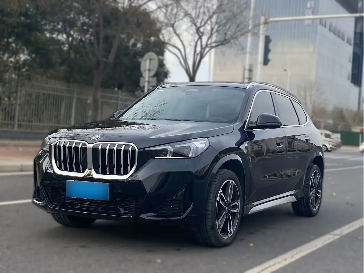 2023 BMW X1 2.0T 204HP L4 7DCT