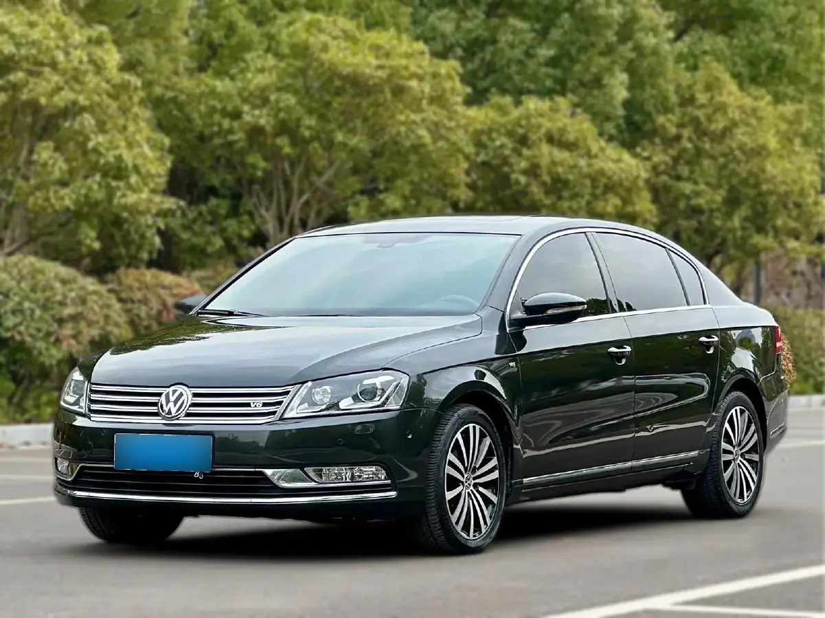 2012 Volkswagen Magotan 3.0L 250HP V6 6DCT