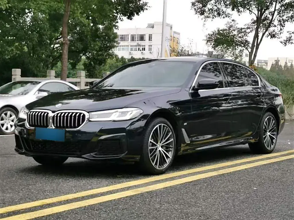 2022 BMW 5 Series 2.0T 252HP L4 8AT 2022 BMW 5 Series 2.0T 252HP L4 8AT