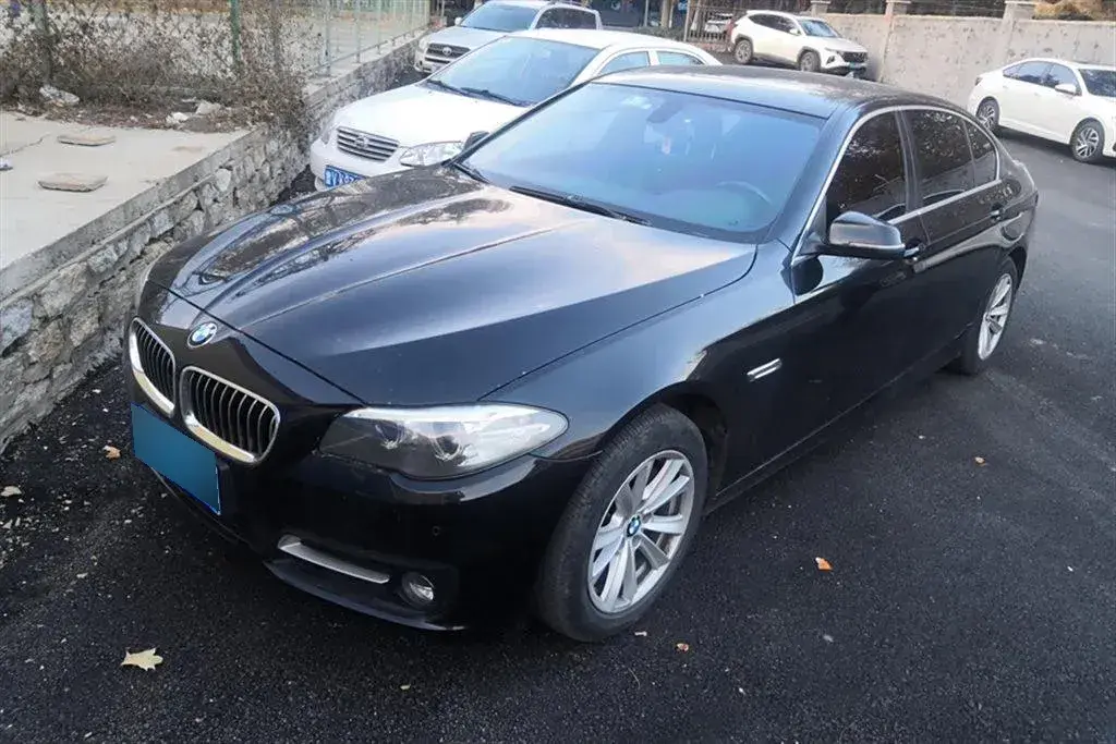 2014 BMW 5 Series 2.0T 184HP L4 8AT