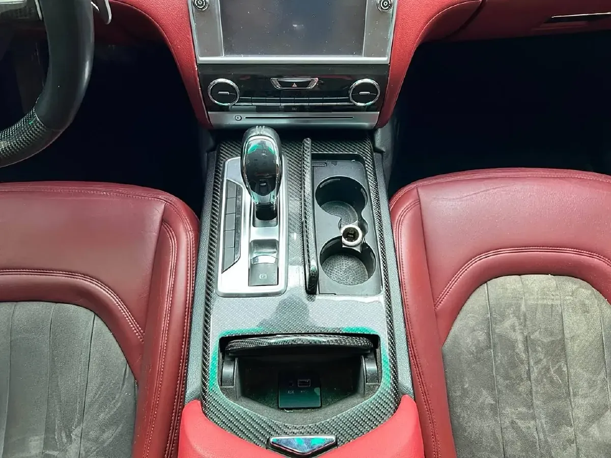 2013 Maserati Quattroporte 3.0T 330HP V6 8AT,autocango,china used car exporter,china ev exporter,chinese used car exporter,chinese used ev exporter