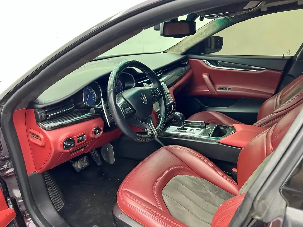 2013 Maserati Quattroporte 3.0T 330HP V6 8AT,autocango,china used car exporter,china ev exporter,chinese used car exporter,chinese used ev exporter