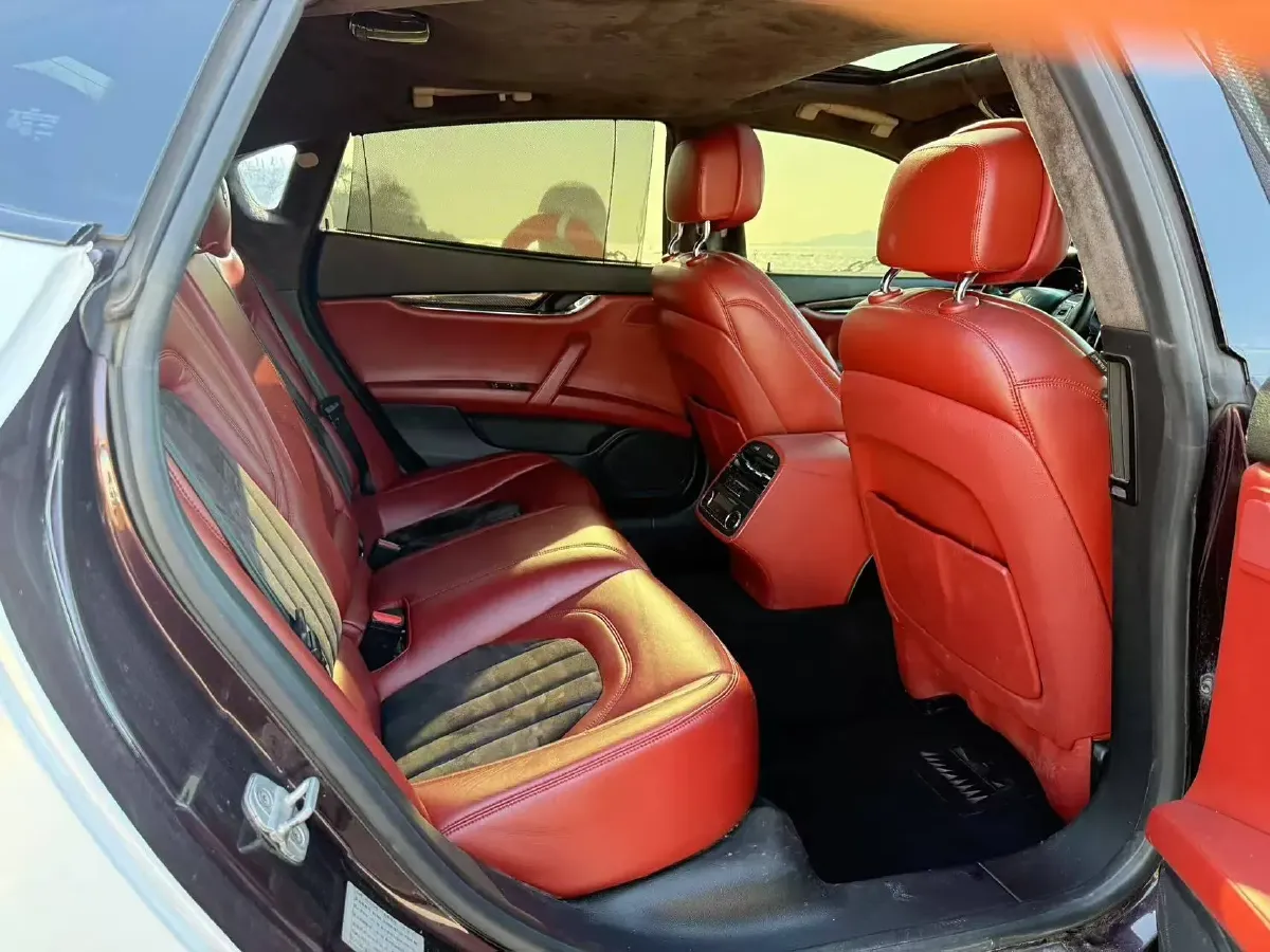 2013 Maserati Quattroporte 3.0T 330HP V6 8AT,autocango,china used car exporter,china ev exporter,chinese used car exporter,chinese used ev exporter