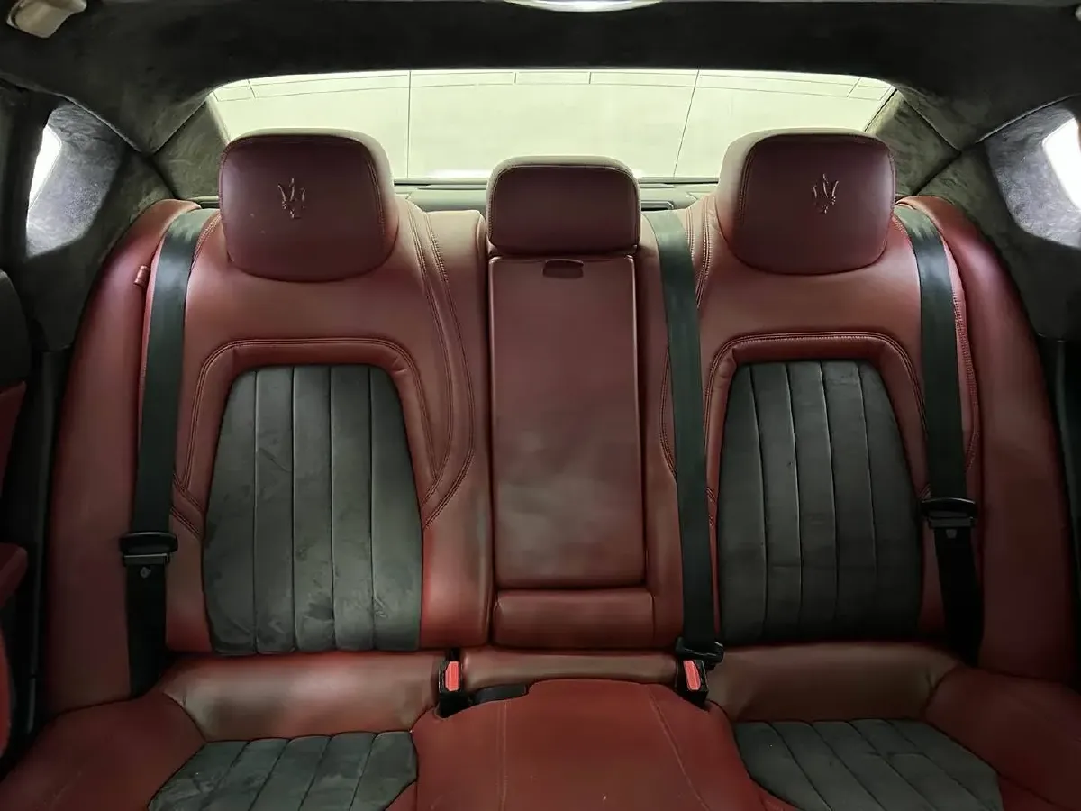 2013 Maserati Quattroporte 3.0T 330HP V6 8AT,autocango,china used car exporter,china ev exporter,chinese used car exporter,chinese used ev exporter