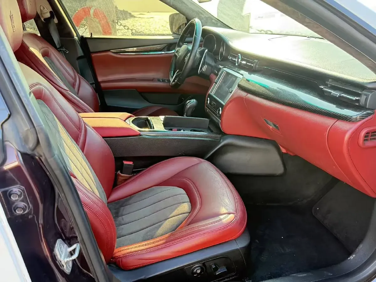 2013 Maserati Quattroporte 3.0T 330HP V6 8AT,autocango,china used car exporter,china ev exporter,chinese used car exporter,chinese used ev exporter