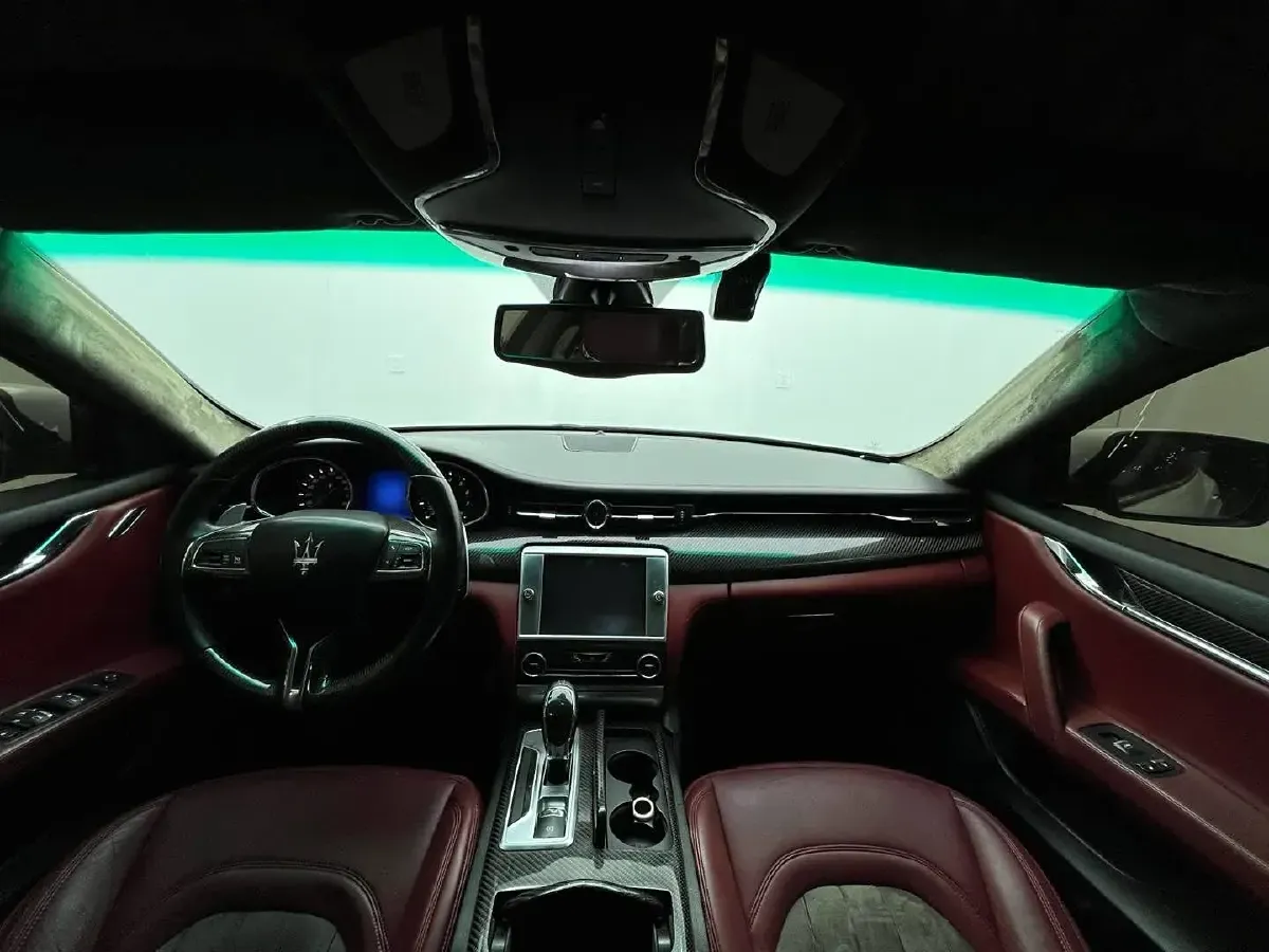 2013 Maserati Quattroporte 3.0T 330HP V6 8AT,autocango,china used car exporter,china ev exporter,chinese used car exporter,chinese used ev exporter