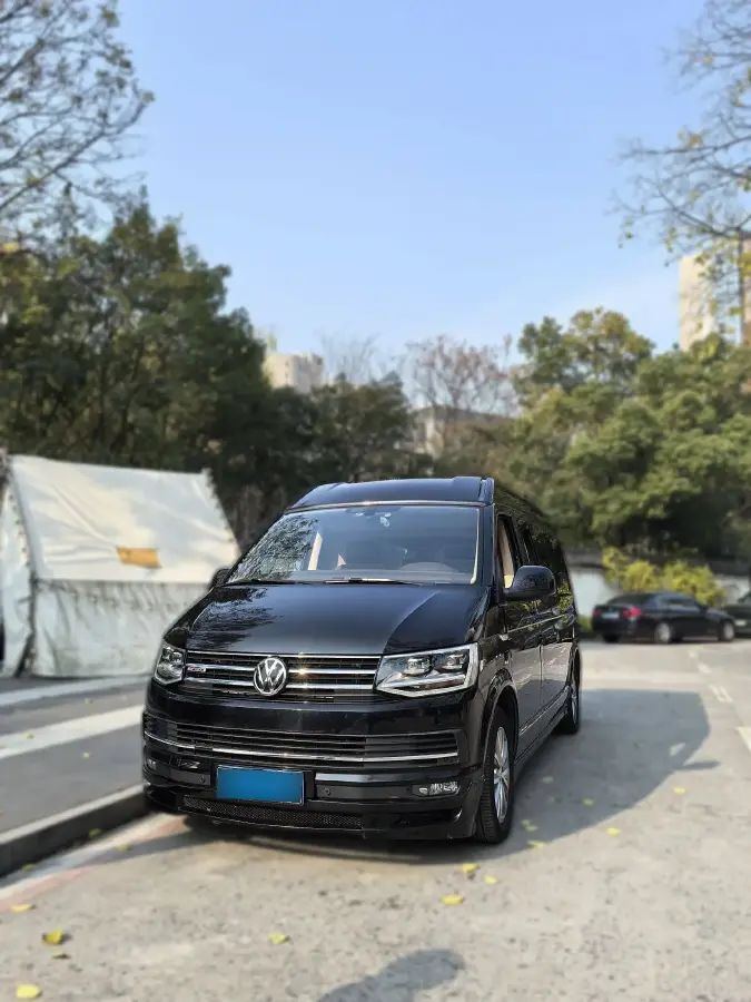 2018 Volkswagen Caravelle 2.0T 204HP L4 7DCT