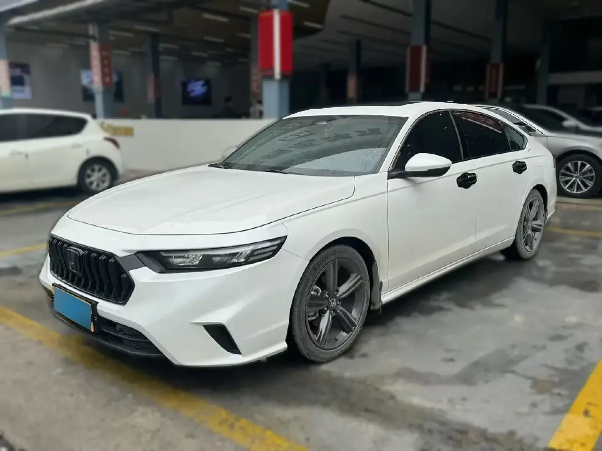 2023 Honda Inspire 1.5T 192HP L4 CVT