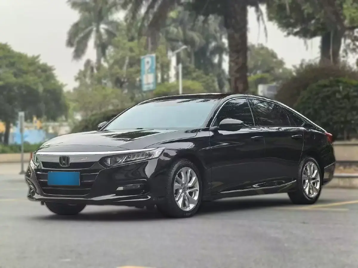 2018 Honda Accord 1.5T 194HP L4 CVT