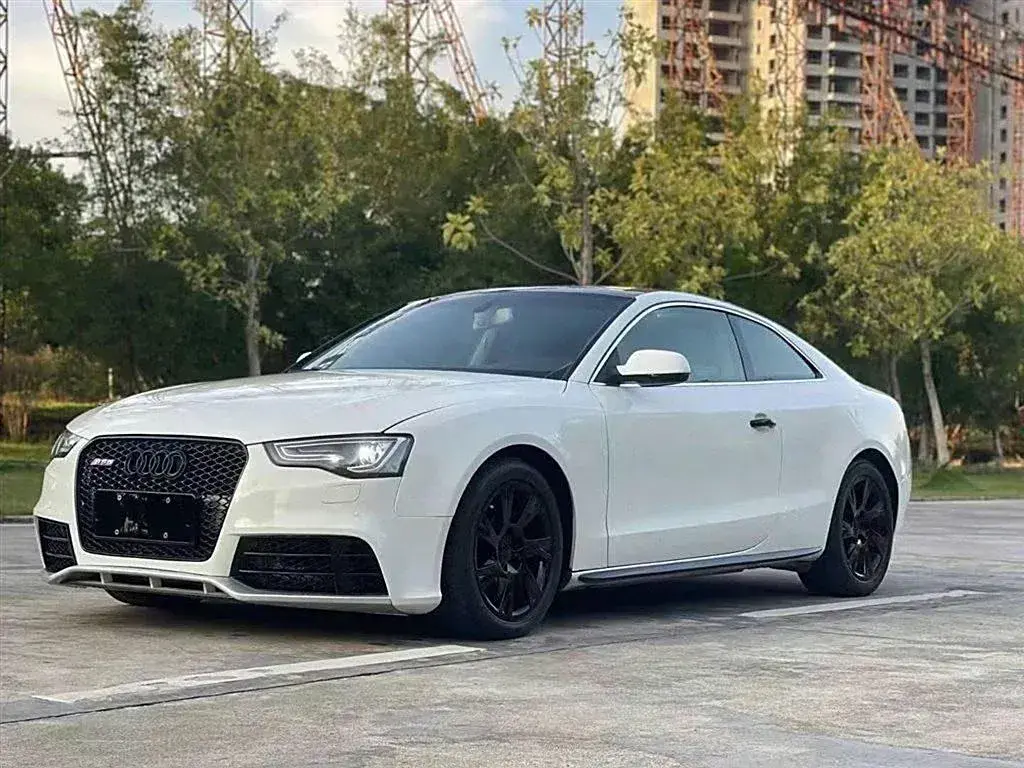 2010 Audi A5 2.0T 211HP L4 CVT