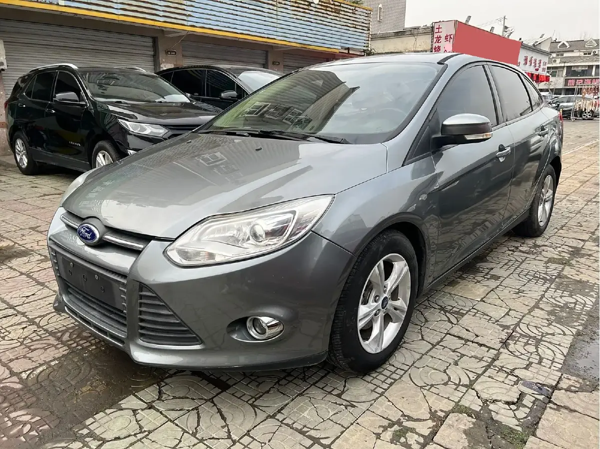 2012 Ford Focus 1.6L 125HP L4 6DCT