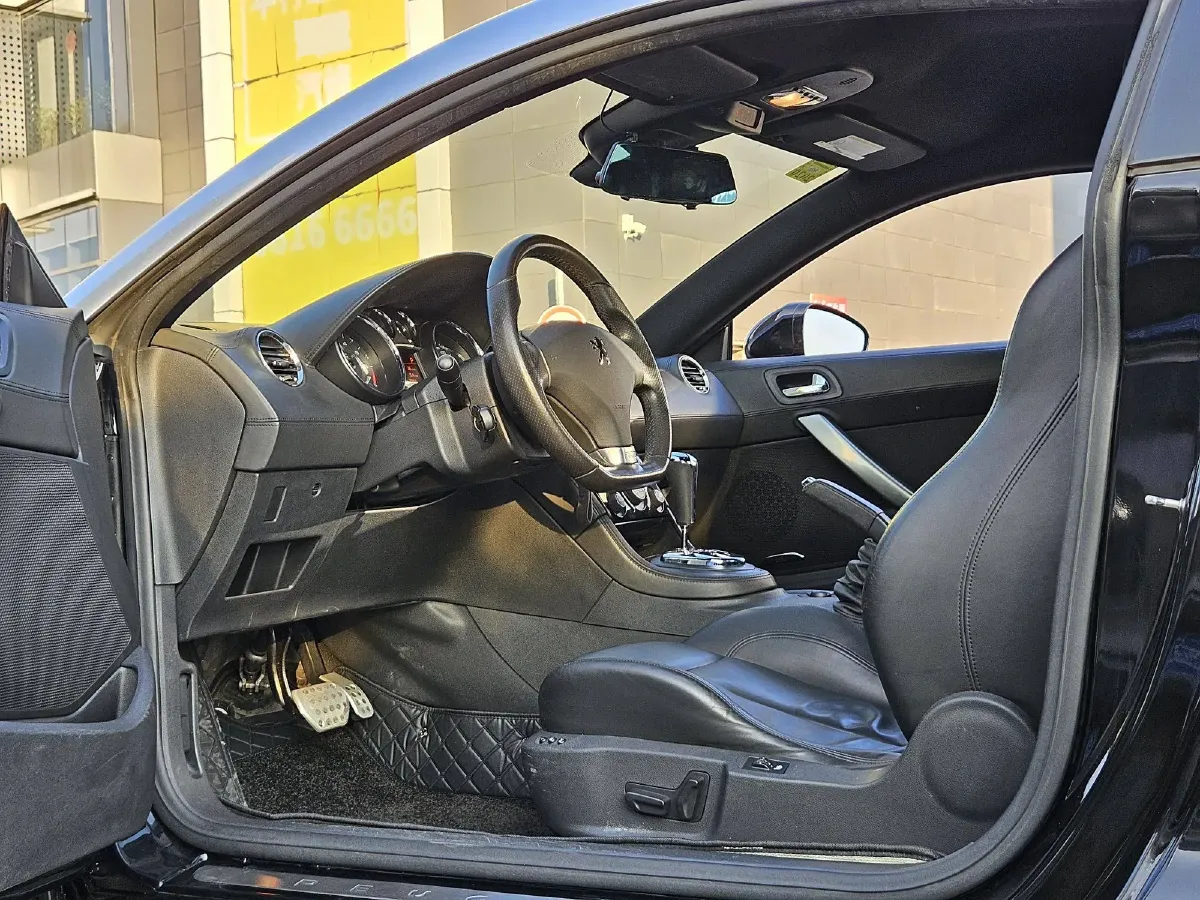 2011 Peugeot RCZ 1.6T 156HP L4 6AT,autocango,china used car exporter,china ev exporter,chinese used car exporter,chinese used ev exporter