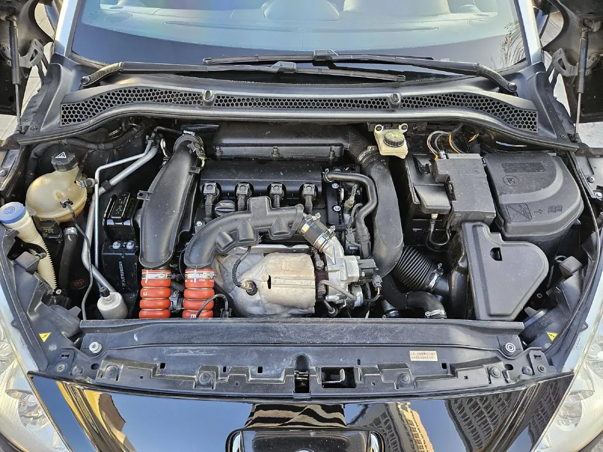 2011 Peugeot RCZ 1.6T 156HP L4 6AT,autocango,china used car exporter,china ev exporter,chinese used car exporter,chinese used ev exporter