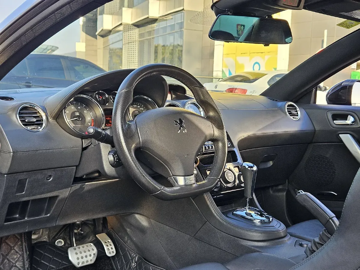 2011 Peugeot RCZ 1.6T 156HP L4 6AT,autocango,china used car exporter,china ev exporter,chinese used car exporter,chinese used ev exporter