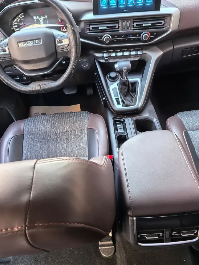 2022 ChangAn Kaicene KaiCheng F70 2.4T 211HP L4 6AT,autocango,china used car exporter,china ev exporter,chinese used car exporter,chinese used ev exporter