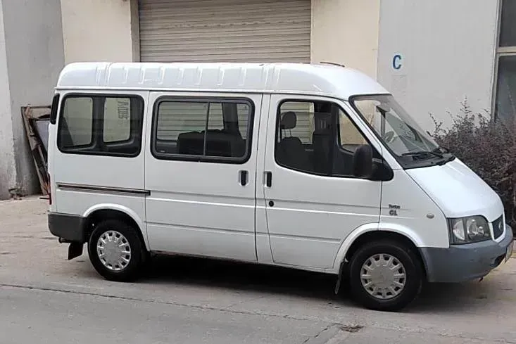 2009 Ford Classic Transit 2.8T 102HP L4 5MT,autocango,china used car exporter,china ev exporter,chinese used car exporter,chinese used ev exporter