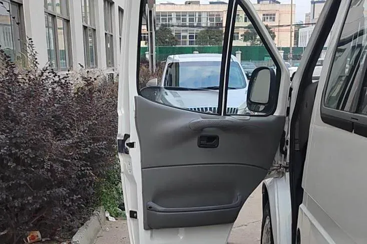 2009 Ford Classic Transit 2.8T 102HP L4 5MT,autocango,china used car exporter,china ev exporter,chinese used car exporter,chinese used ev exporter