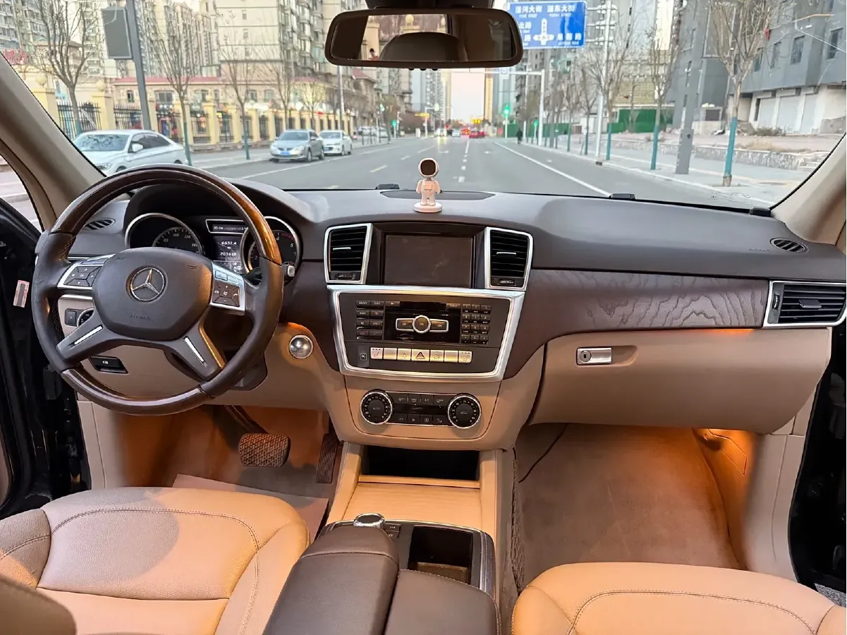 2010 Mercedes-Benz M Class 3.5L 272HP V6 7AT,autocango,china used car exporter,china ev exporter,chinese used car exporter,chinese used ev exporter